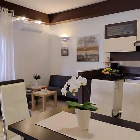 In 51833 Appartamento Rabac